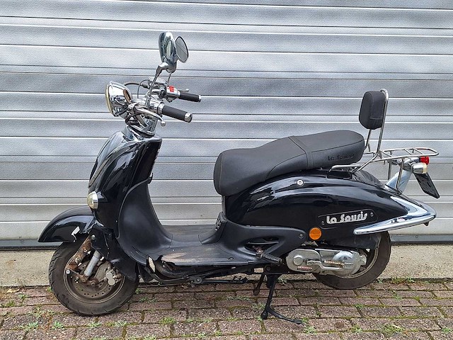 La souris futuro retro 25 km snorscooter 4takt - afbeelding 1 van  7