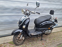 La souris futuro retro 25 km snorscooter 4takt - afbeelding 2 van  7