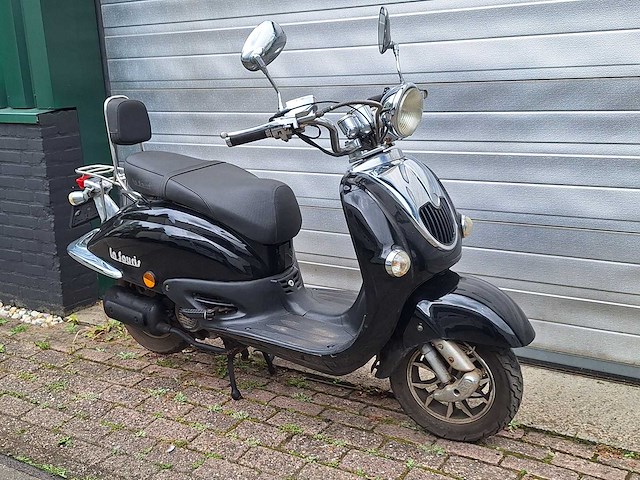 La souris futuro retro 25 km snorscooter 4takt - afbeelding 6 van  7