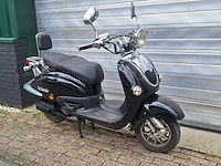 La souris futuro retro 25 km snorscooter 4takt - afbeelding 6 van  7