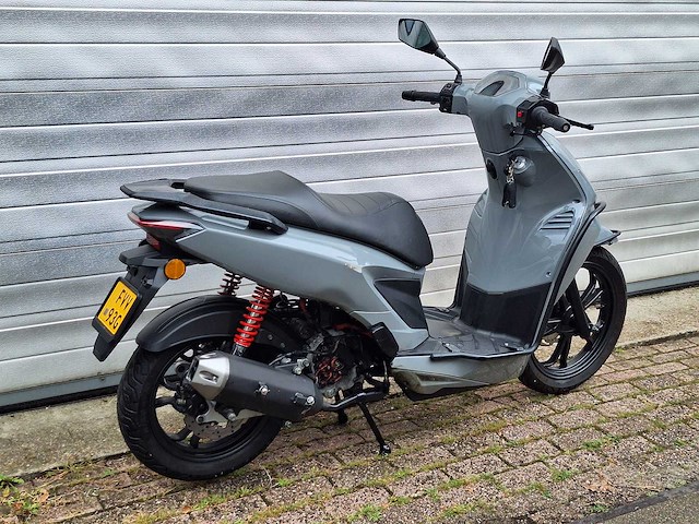 La souris grancruiser 45km bromscooter 4-takt - afbeelding 6 van  7