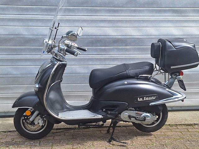 La souris grande retro 25 km snorscooter 4takt - afbeelding 1 van  7