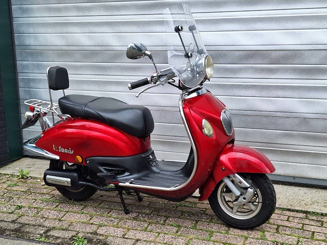 La souris grande retro 45km bromscooter 4-takt - afbeelding 5 van  7