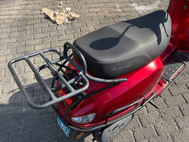 La souris sourini snorfietsen & snorscooters - afbeelding 15 van  32