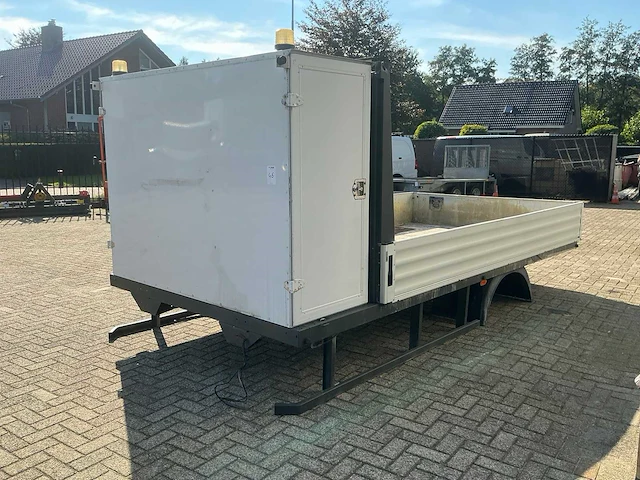 Laadbak sprinter ( wielbasis 432 ) - afbeelding 1 van  7