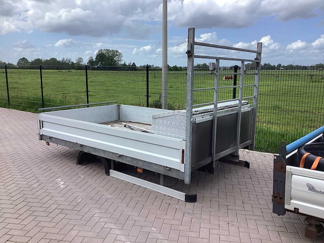Laadbak voor iveco daily - afbeelding 1 van  10