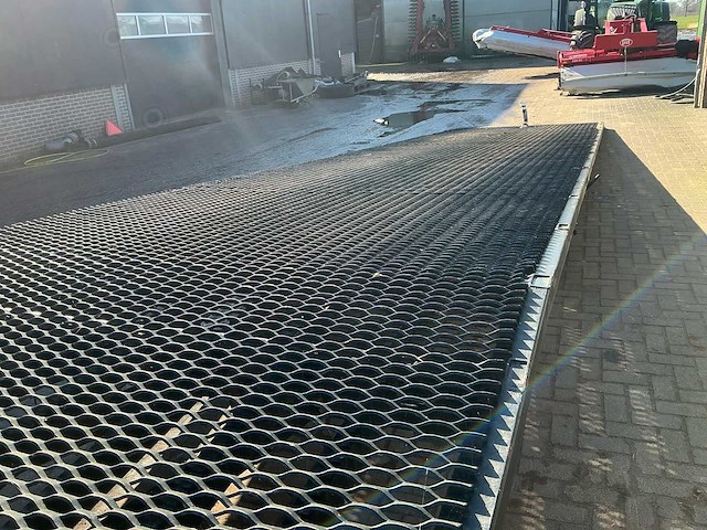 Laadbrug - afbeelding 4 van  18