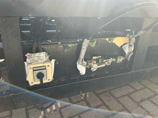 Laadbrug - afbeelding 5 van  18