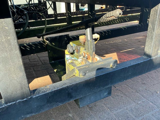 Laadbrug - afbeelding 9 van  18