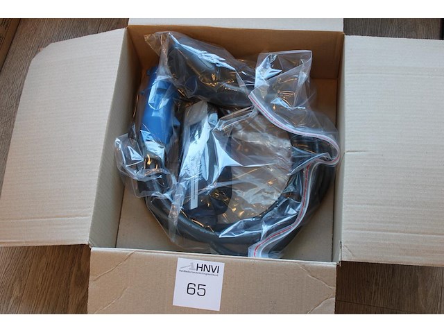 Laadkabel cee32 blue naar type 2. 7 meter. - afbeelding 1 van  2