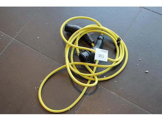 Laadkabel met twee maal type 2 aansluiting. - afbeelding 1 van  1