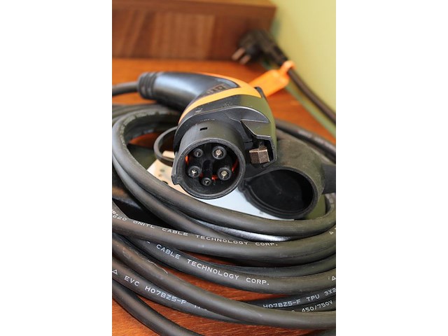 Laadkabel / mobiele lader nn. schuco (230v) naar type 1. - afbeelding 2 van  2