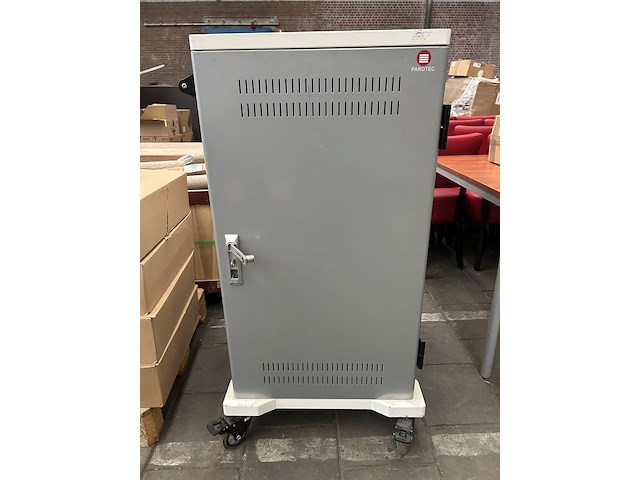 Laadkast voor smartphones en tablets 57x65x119, parotec - afbeelding 1 van  5