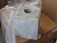 Laadpaal met betonnen voet en hoogte 130 cm. - afbeelding 3 van  3