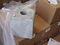 Laadpaal met betonnen voet en hoogte 130 cm. - afbeelding 3 van  3