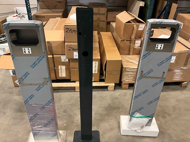 Laadpaal staander (10x) - afbeelding 3 van  3