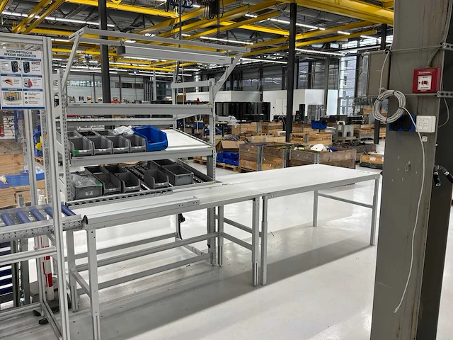 Laadpaal test- en assemblagelijn - afbeelding 3 van  17