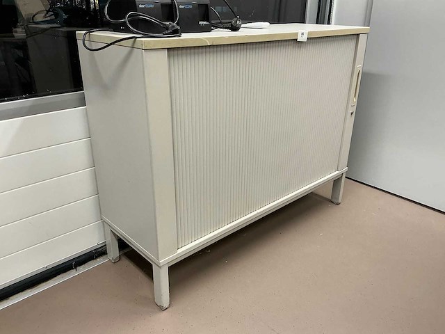 Laag model jaloeziedeurkast - afbeelding 2 van  4