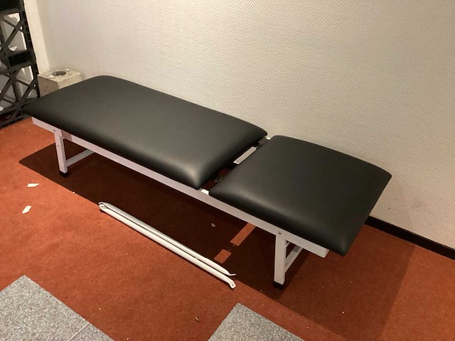 Laag model massagetafel - behandeltafel - afbeelding 2 van  2