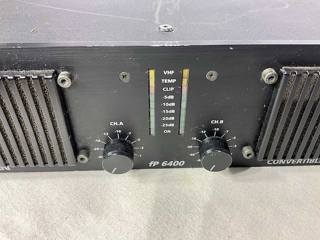 Lab gruppen fp 6400 2-kanaals versterker - afbeelding 3 van  5