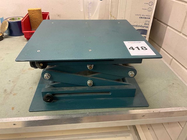 Labaratorium hef plateau - afbeelding 2 van  4