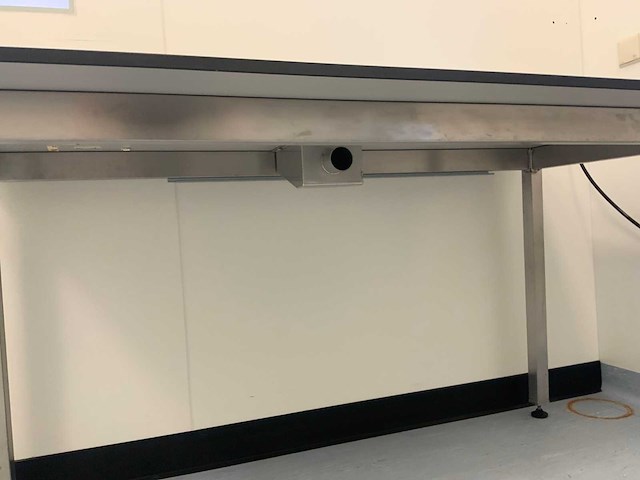 Labaratorium werktafel - afbeelding 4 van  5