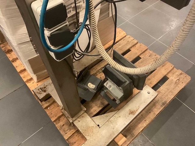Labelpack sato lt408 etiketteermachine - afbeelding 7 van  7