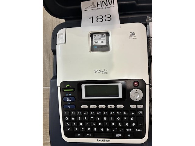 Labelprinter brother p-touch 2030 in koffer. - afbeelding 2 van  3