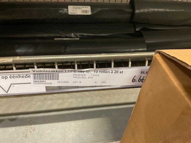 Labels, draad, spelden - afbeelding 2 van  30