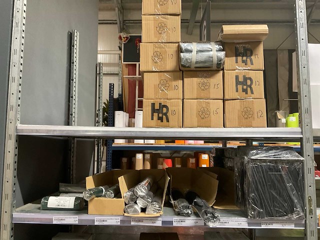 Labels, draad, spelden - afbeelding 3 van  30