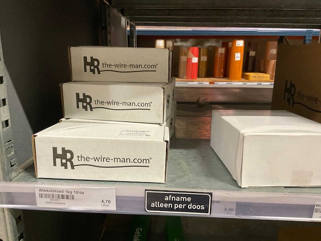 Labels, draad, spelden - afbeelding 13 van  30