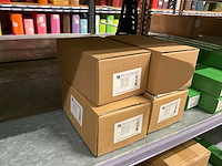 Labels, draad, spelden - afbeelding 16 van  30