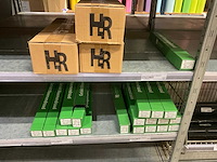 Labels, draad, spelden - afbeelding 18 van  30