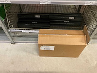 Labels, draad, spelden - afbeelding 30 van  30