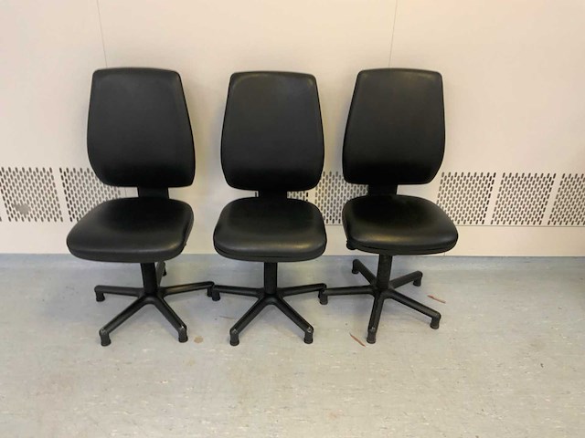 Laberatorium werkstoel (3x) - afbeelding 1 van  5