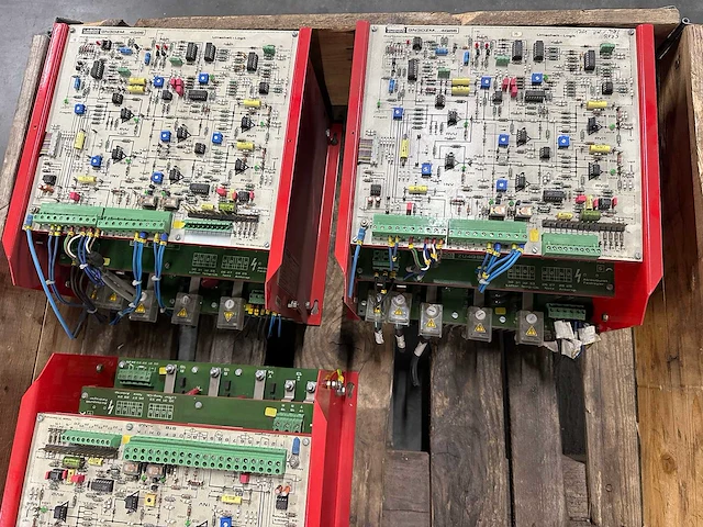 Labod electronic - partij thyristorregelaars - afbeelding 3 van  6