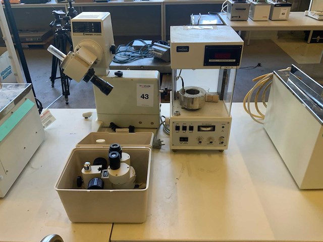 Laboratorium apparatuur (3x) - afbeelding 1 van  5