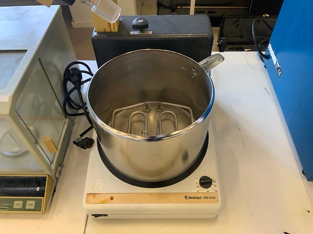 Laboratorium apparatuur - afbeelding 4 van  4