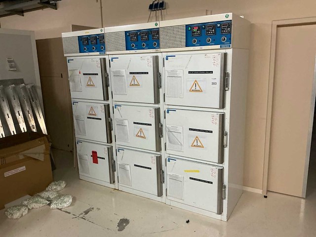 Laboratorium klimaatkast (3x) - afbeelding 1 van  5