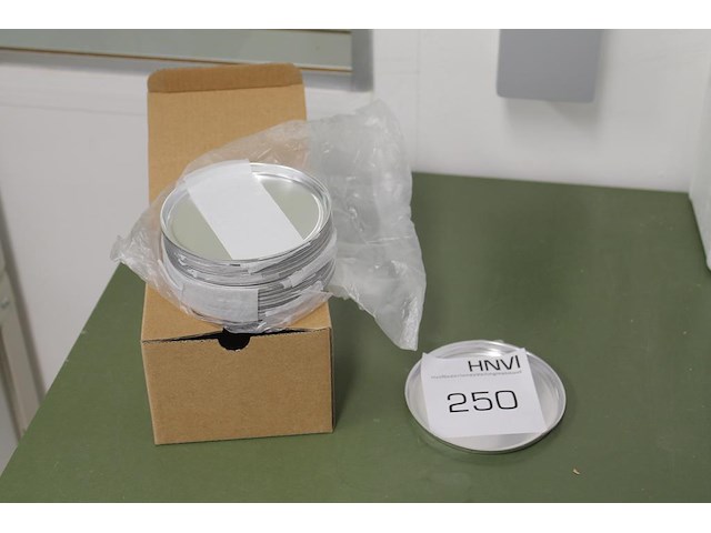 Laboratorium schaaltjes. doorsnede 10 cm. - afbeelding 1 van  2