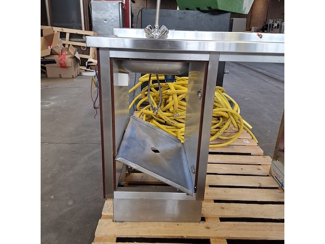 Laboratorium spoeltafel - afbeelding 9 van  11