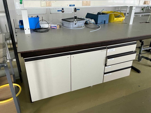 Laboratorium werkeiland - afbeelding 2 van  5
