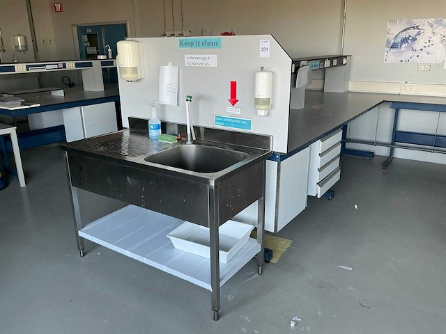 Laboratorium werkstation - afbeelding 1 van  7