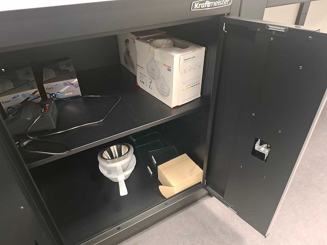 Laboratorium werktafel - afbeelding 5 van  5