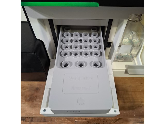 Laboratoriumapparaat, illumina, miseq - afbeelding 3 van  11