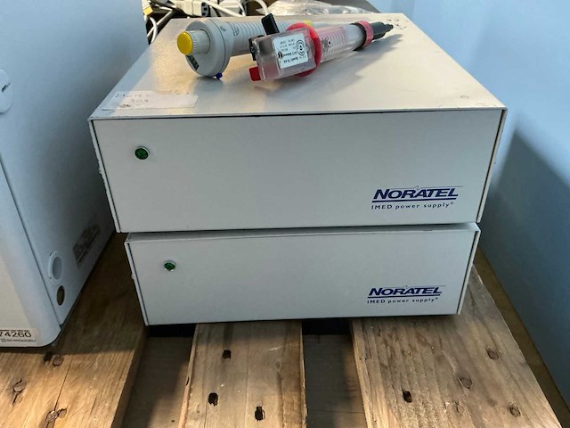 Laboratoriumapparatuur (10x) - afbeelding 5 van  6