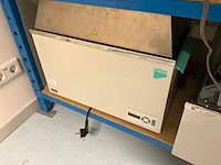 Laboratoriumapparatuur (10x) - afbeelding 2 van  11