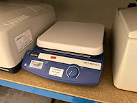 Laboratoriumapparatuur (10x) - afbeelding 8 van  11