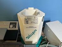 Laboratoriumapparatuur (5x) - afbeelding 4 van  6