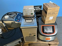 Laboratoriumapparatuur (7x) - afbeelding 2 van  11